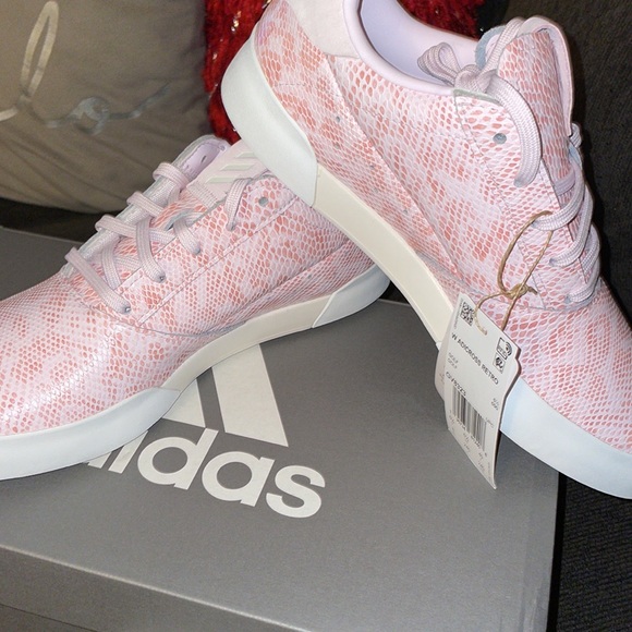 Adidas shoes - Picture 4 of 6